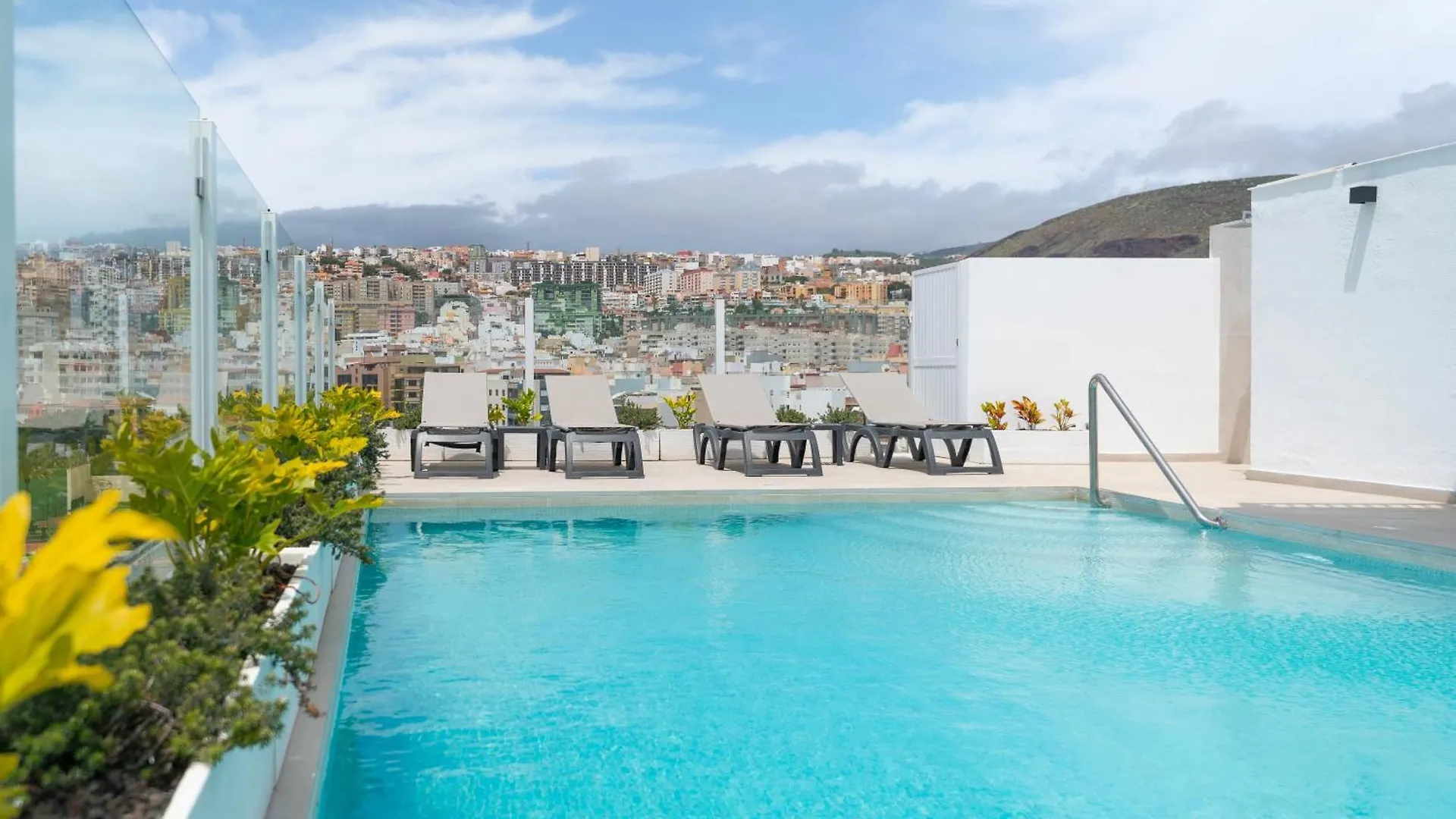 Apartamentos Bruja Santa Cruz de Tenerife